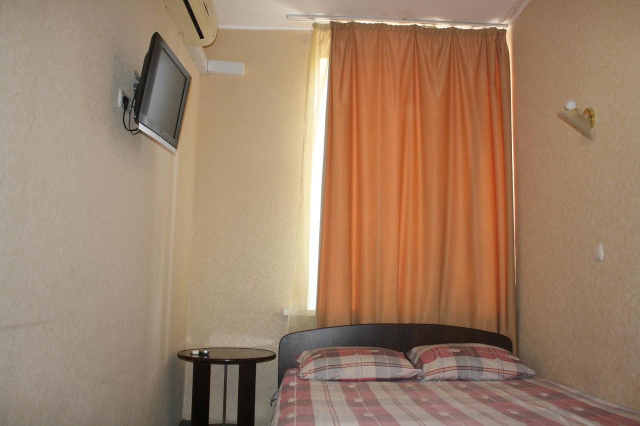 Комната Гостиничного Типа, Алчевских 24 Kharkiv Exterior photo